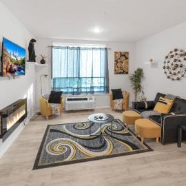 Royal Oasis FREE Parking, Near NYC、エリザベスのホテル