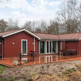 4 star holiday home in Hadsund, hotel din Odde