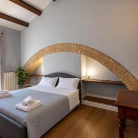 Casa Tosca con balcone vicino parcheggio, hôtel à Macerata