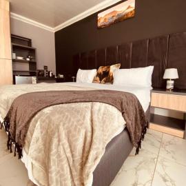 2Palms Hotel, hotel Vereenigingben