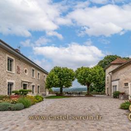 Castel serein, hotel v mestu Maubec