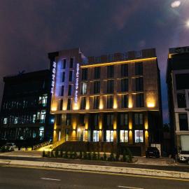 Royal City Plaza Hotel, hotelli kohteessa Tashkent