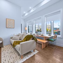 New Renovated Suite Near Woodbine Beach & Transit - StayStreet Suites