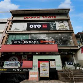Hotel O Square Residency, khách sạn ở Rājpur