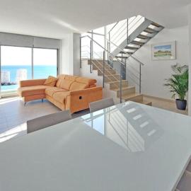 Villa conectada al mediterraneo, Infinity pool