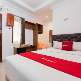 RedDoorz at Vania Residence Medan