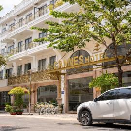 Cannes Ben Tre Hotel