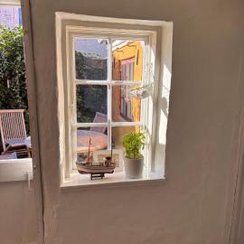 Historic Townhouse In The Heart Of Ærøskøbing, hotel sa Ærøskøbing