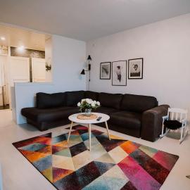 Bright 7th-Flr View|Balcony|Family Apt with A/C
