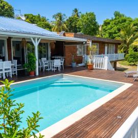 Villa spacieuse avec piscine au Gosier - Vue sur mer