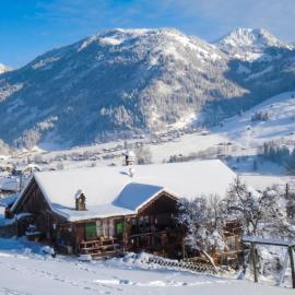Bright Apartment with Balcony in Zweisimmen 100 m²
