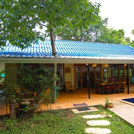 เจที ฟอร์เรสต์, hotel em Ban Phae Khwang