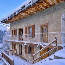 CASA-Niu Luxe discret vue et pied des pistes