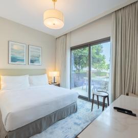 Bloomfields 3BR plus Maids in The Address Beach Resort