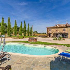 Il Podere - Rustic Charm in Tuscany