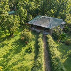 Cerroazulfarmlodge, hotel sa Cerro Azul