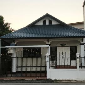 Bp HOUSE