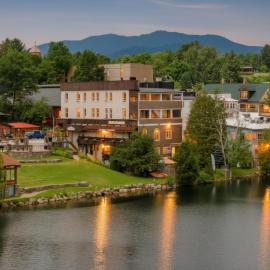 The Haus on Mirror Lake