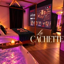 La Cachette Love Room Balnéo & Cinéma privé