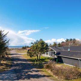 5 star holiday home in Løgstør, отель в Тренде