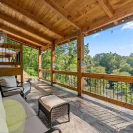 Viesnīca Riversong Cabin pilsētā Klīvlenda