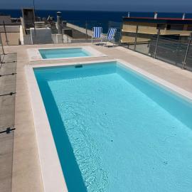 Lupama Suite Rooftop Pool, Sea Views, 2 min to Beach