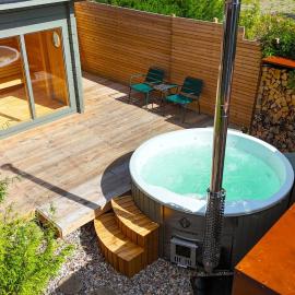 Historic Baltic Sea house, Whirlpool, Sauna, Fireplace, hotel di Barsbek