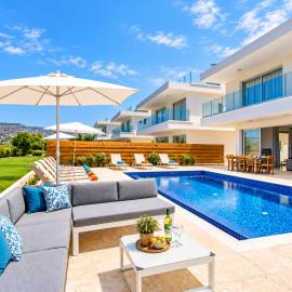Sea Point Villas Luxury Villas with Private Pools in Coral Bay
