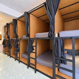 Phangan Friends Hostel、パンガン島のホテル