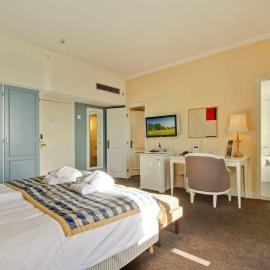 Varenda Palave Hotel, hotel em Lira