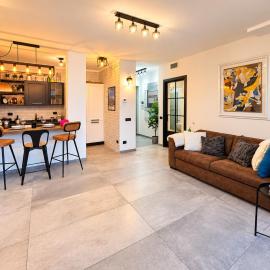 Romantic Sky Loft in Milan - San Felice, hotel v destinaci Linate