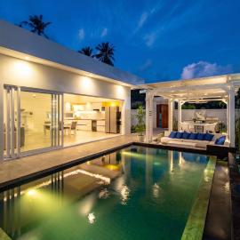 Tropik Resort Lombok, ξενοδοχείο σε Selong Belanak