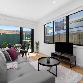 Domi Rentals - The Moorabbin Townhouse