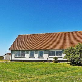 6 person holiday home in Hvide Sande، فندق في فيد ساندي