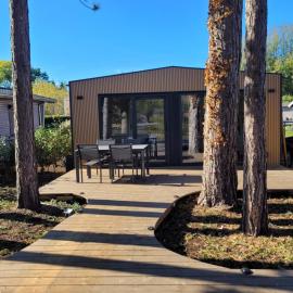 Moderne vakantiewoning Carpa voor 2 personen aan het water