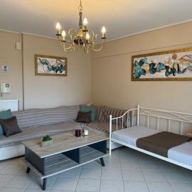 Viesnīca Harbour Blue View Apartment pilsētā Lavriona