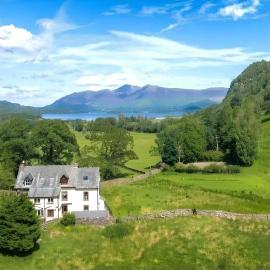 Unique 4 bed cottage- heart of Borrowdale valley, hikers haven