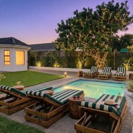 Spray Villa & Cozy Cottage - 500m from the Beach