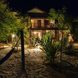 Barefoot KiteHouse