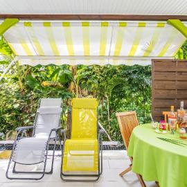 Bungalow charmant à Rivière-Salée avec terrasse privée