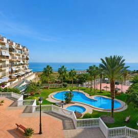 Family Apartment with Sea View by NRAS