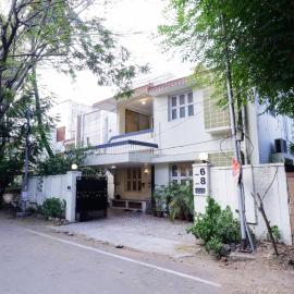 The Circle Hostel - Velachery, Chennai: Chennai şehrinde bir otel