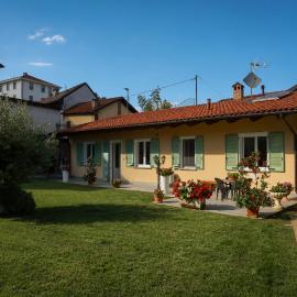 Un oasi con giardino e parcheggio nel centro storico di Rivoli