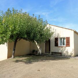 Grande villa au calme - jardin clôturé- à deux pas de St Florent