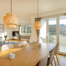 Cozy panoramic apartment with parking
