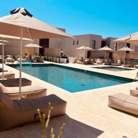 Avalon Gardens B203 - Designer Resort Apartment