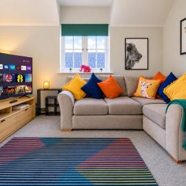Bright 2-Bed Apartment Parking Wi-Fi Garden, hotell i Hatfield