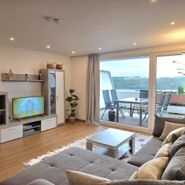 Casa Granada - Seeblick, Pool & Balkon am Sorpesee