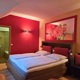 Rosenhotel - Serviced Apartments, hotel a Zwentendorf