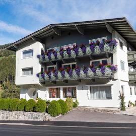 Appartementhaus Renate Unterer – hotel w mieście Kelchsau